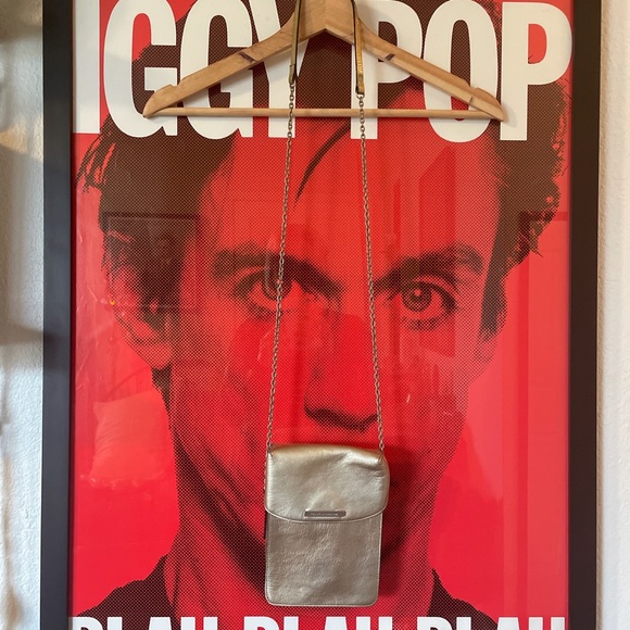 YOSHIKI HISHINUMA Metallic Leather Silver Chain Purse - Picture 3 of 5